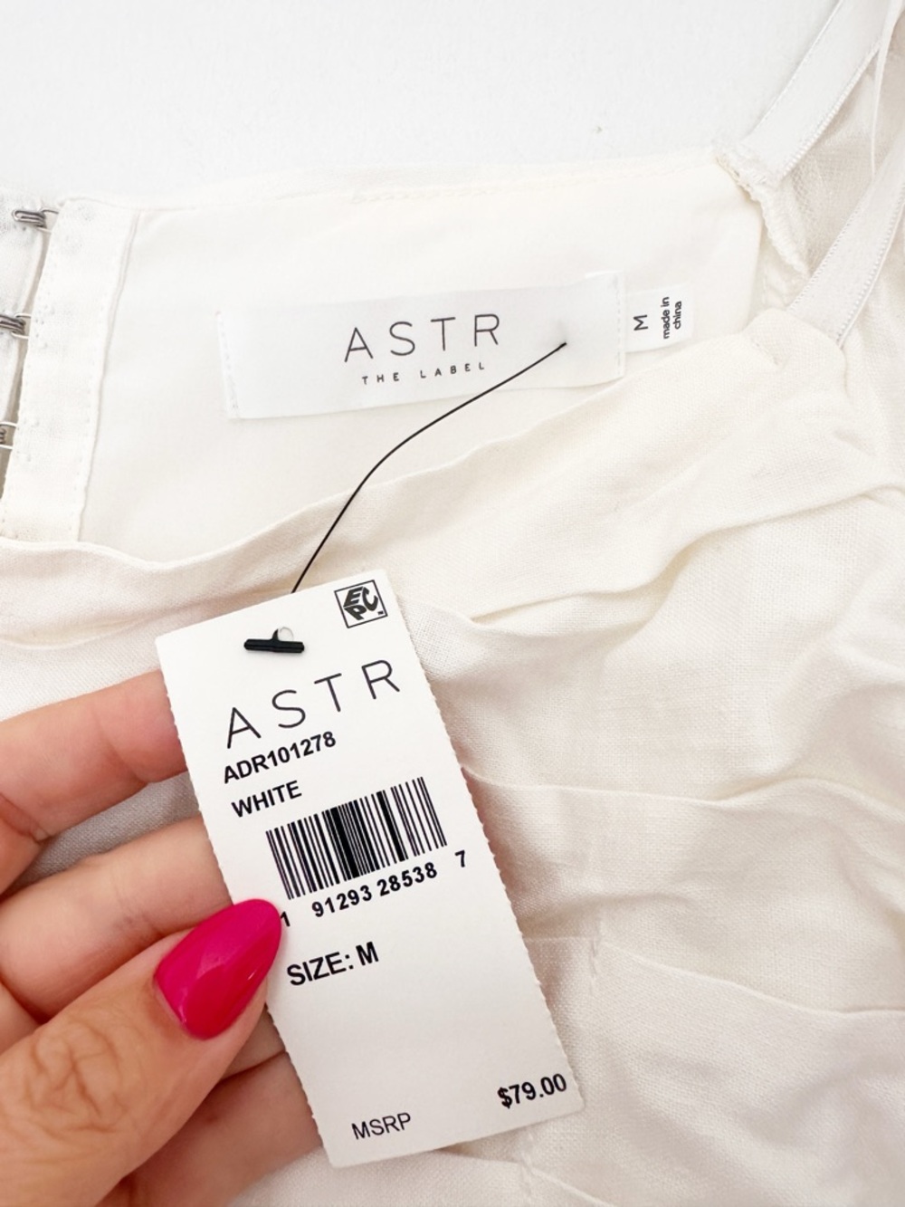 ASTR The LABEL Linen Pleat Front Puff Sleeve Mini Dress White M NWT - Picture 6 of 10